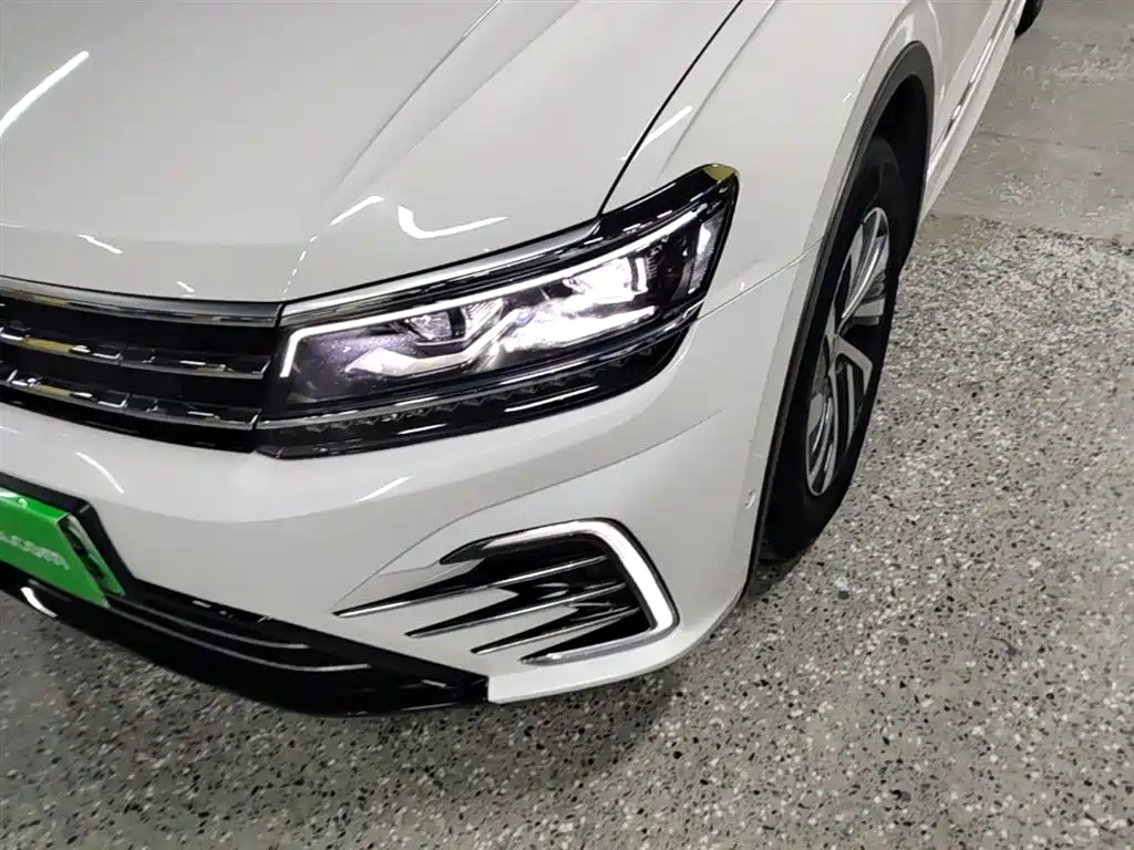 Volkswagen Tiguan L PHEV 2021 430PHEV Plug-in Hybrid Premium фото 24