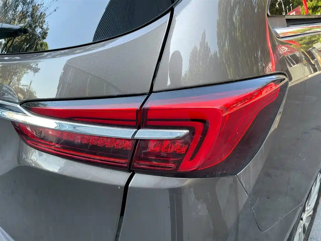 BUICK GL8