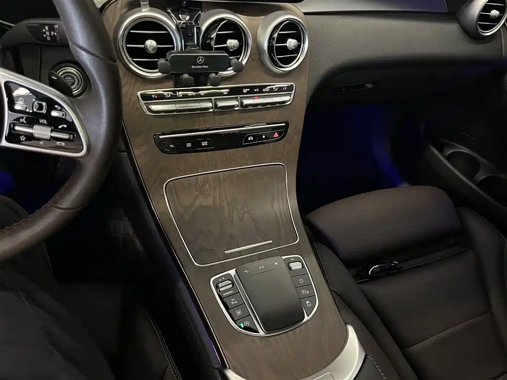 Mercedes-Benz GLC 2022 Facelift GLC 300 L 4MATIC Dynamic Collector's Edition фото 19
