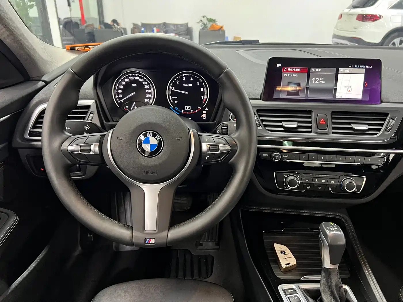 BMW 1 Series 2019 118i M Sport Package фото 10