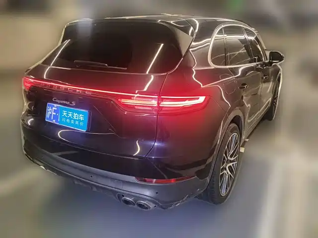 Porsche Cayenne 2019 Cayenne 3.0T — фото 2