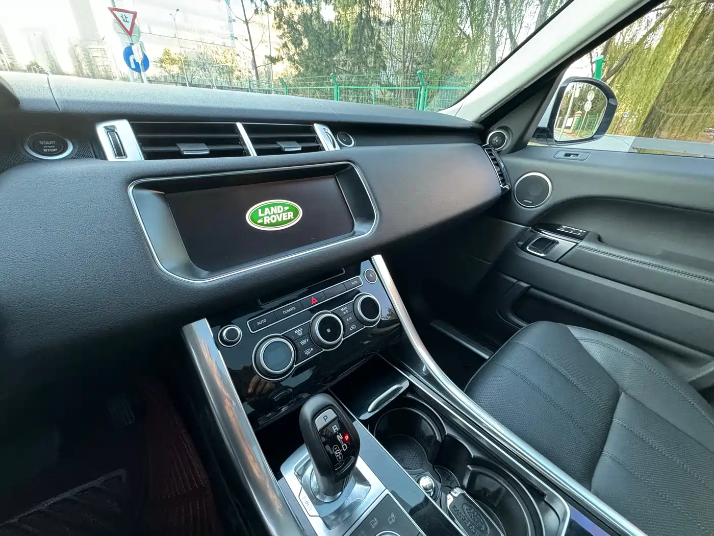 Land Rover Range Rover Sport 2017 3.0 SC V6 HSE фото 10