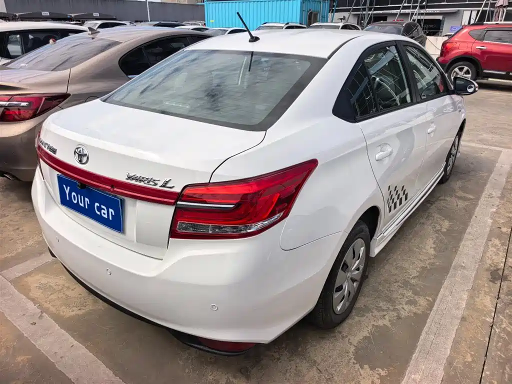 Toyota YARiS L Zhi Xiang 2018 1.5E CVT Champion Limited Edition фото 5