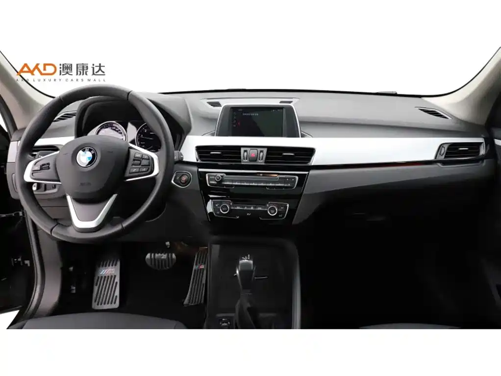 BMW X1 2019 sDrive20Li Leading Model фото 5