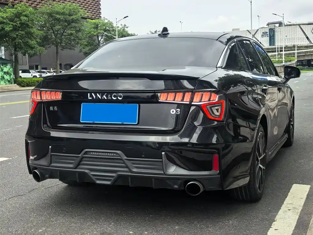 Lynk & Co 03 2018 1.5TD DCT Power Pro Version China V фото 9