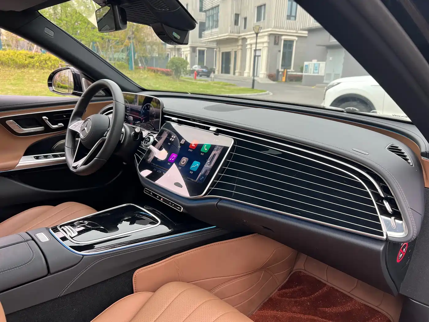 Mercedes-Benz E-Class 2024 Facelift E 260 L фото 11