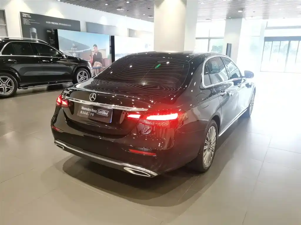 Mercedes-Benz E-Class 2023 E 300 L Sport Luxury фото 12