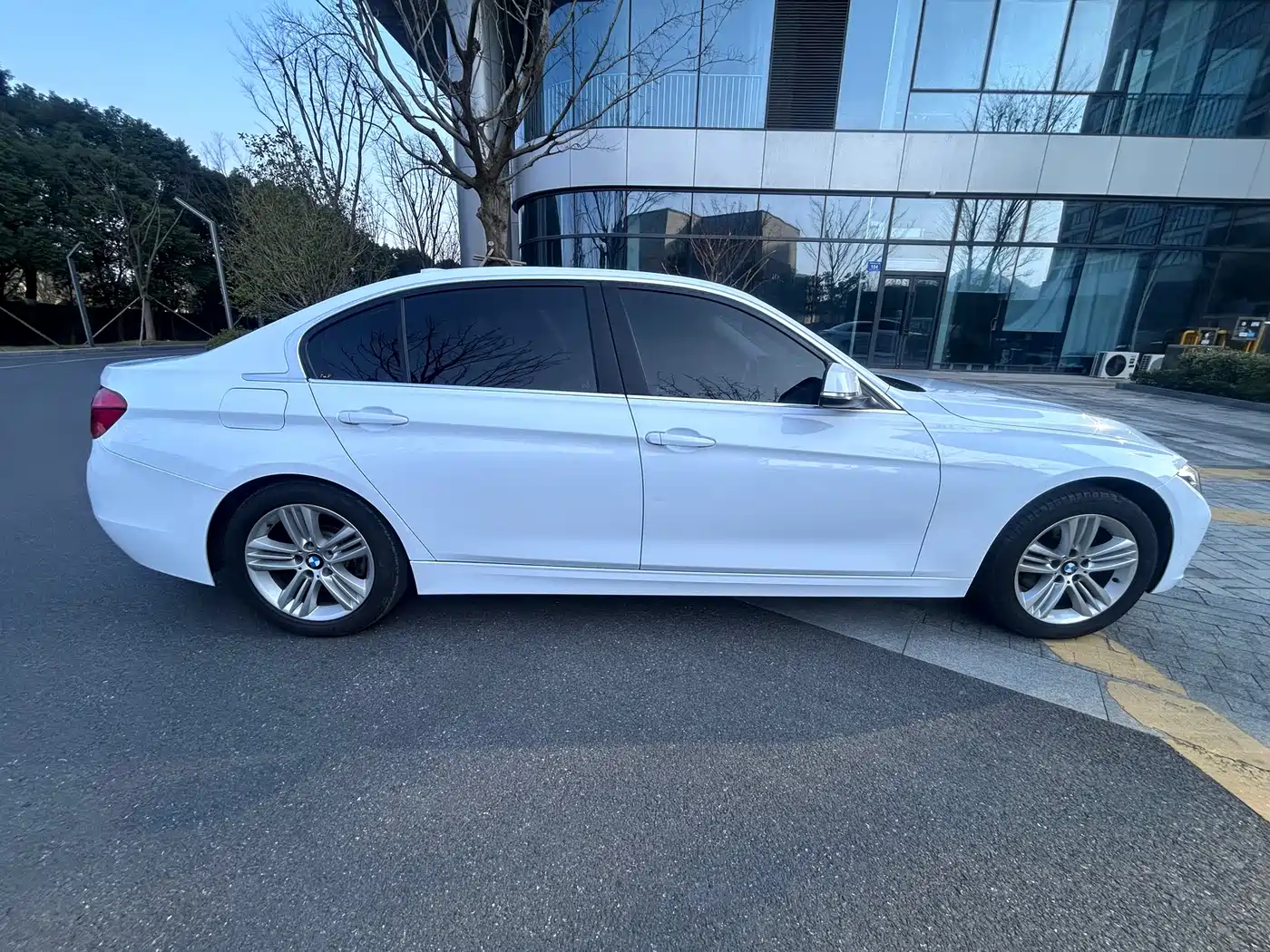 BMW 3 Series 2017 320Li Fashion фото 11