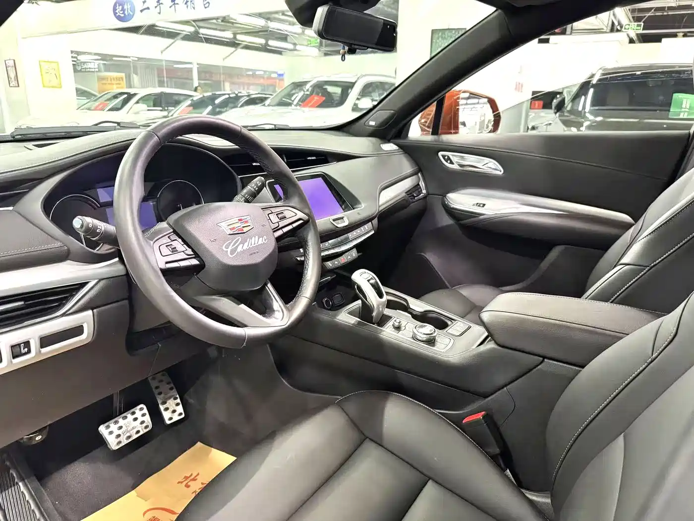 Cadillac XT4 2018 Model 28T 4WD Leading фото 13