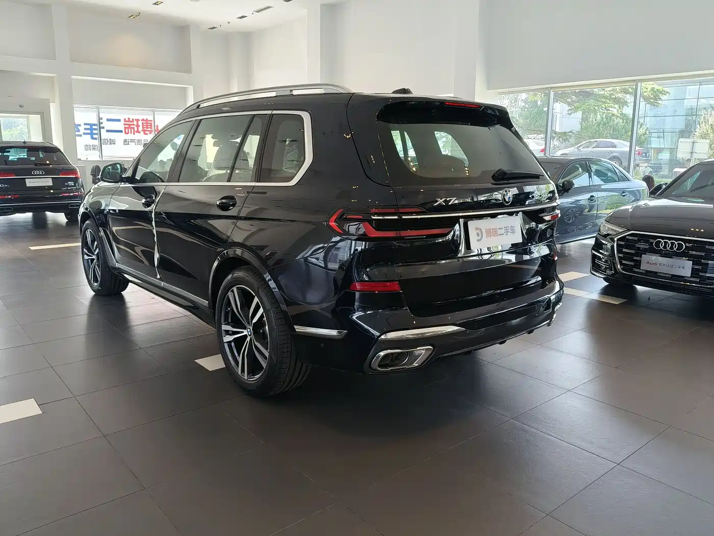 BMW X7 2024 xDrive40i Exclusive M Sport Package фото 7