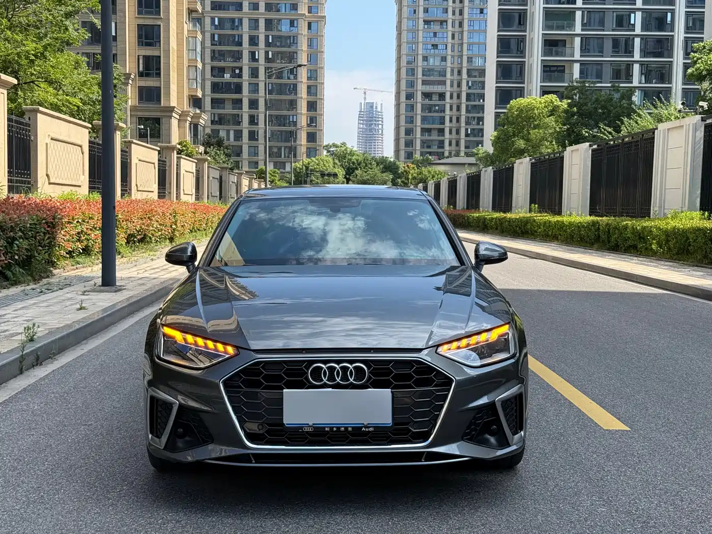 Audi A4L 2020 40 TFSI Luxury Dynamic фото 2