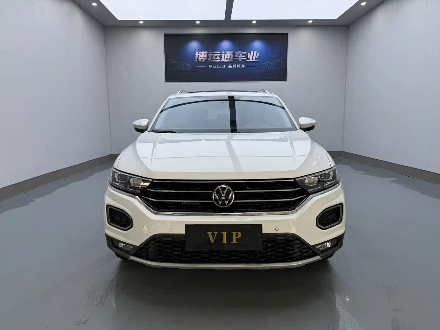Volkswagen T-Roc, миниатюра 2