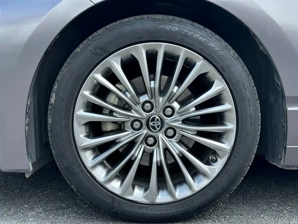 Toyota Avalon 2019 Hybrid 2.5L XLE Premium Edition China VI фото 19