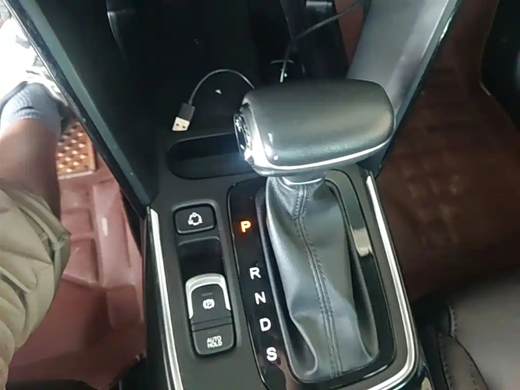 GAC Trumpchi Trumpchi GS4 2018 235T Automatic 2WD Luxury Smart Connect фото 14