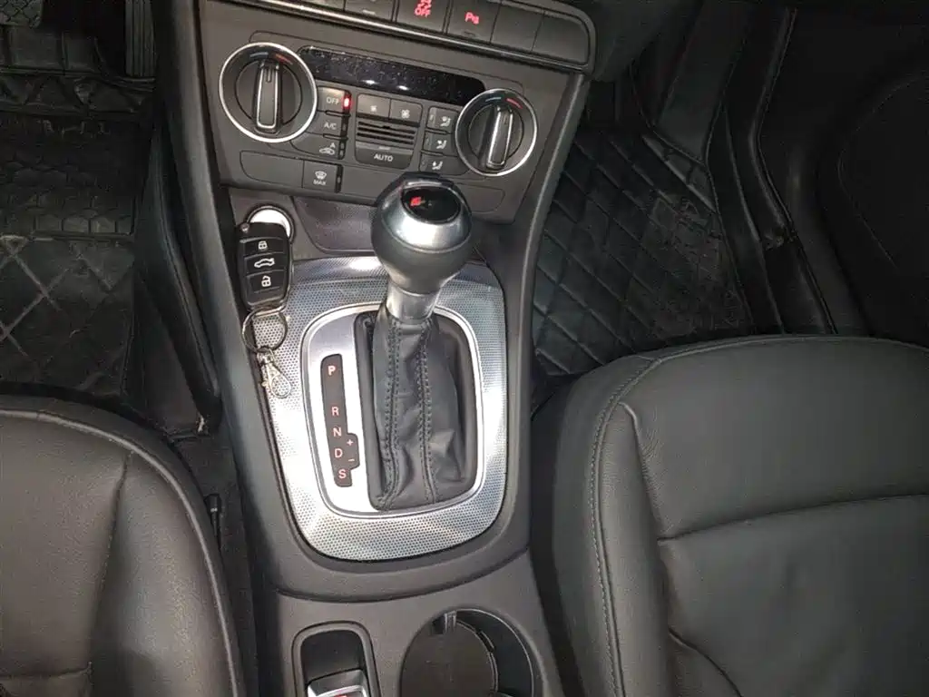 Audi Q3 2017 35 TFSI Style фото 14