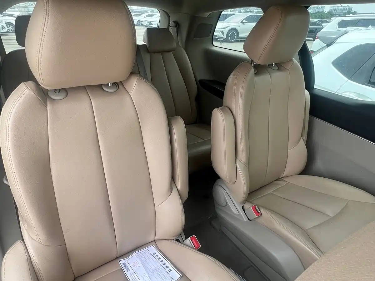 Buick GL8 2018 28T Comfort China VI фото 5