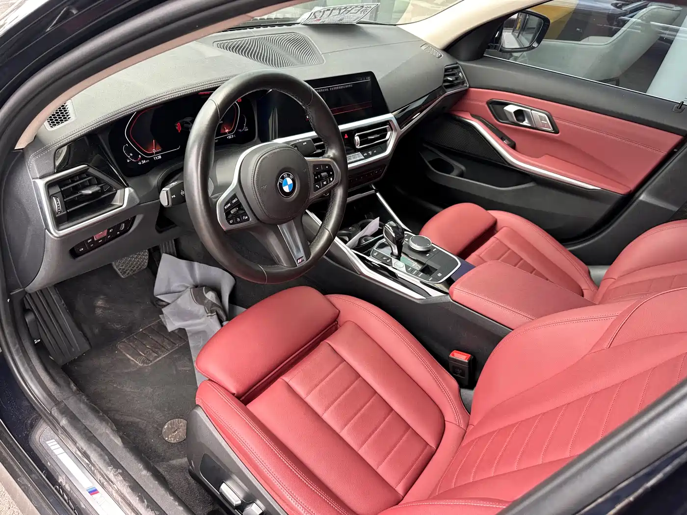 BMW 3 Series 2021 320Li M Sport Package фото 6