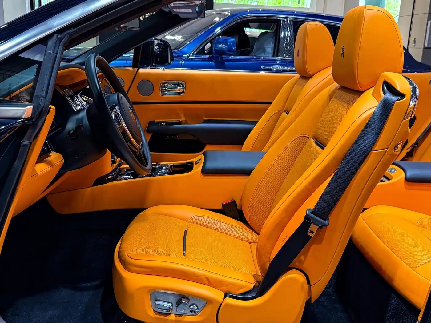 Rolls-Royce Dawn 2021 2018 6.6T Standard