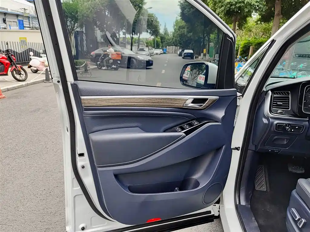GAC Trumpchi Trumpchi M8 2023 Leading Series 390T Luxury Edition фото 6