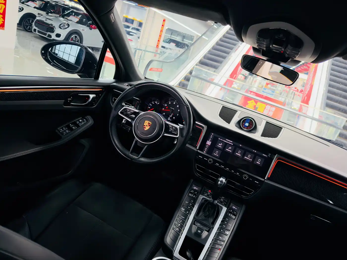 Porsche Macan 2018 Macan 2.0T фото 7