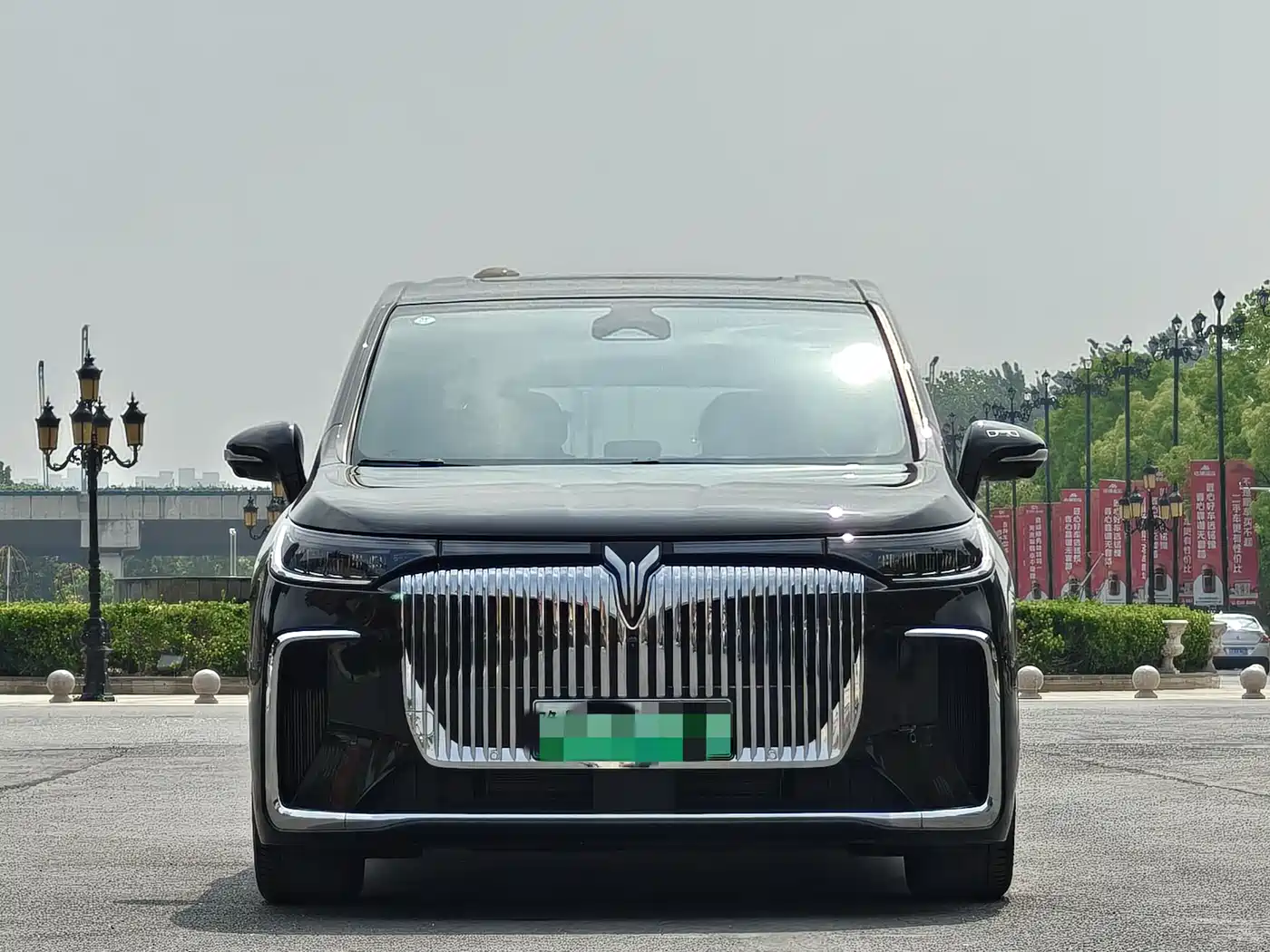 Voyah Auto Voyah Dreamer 2025 PHEV AWD Flagship Kunpeng Edition фото 2