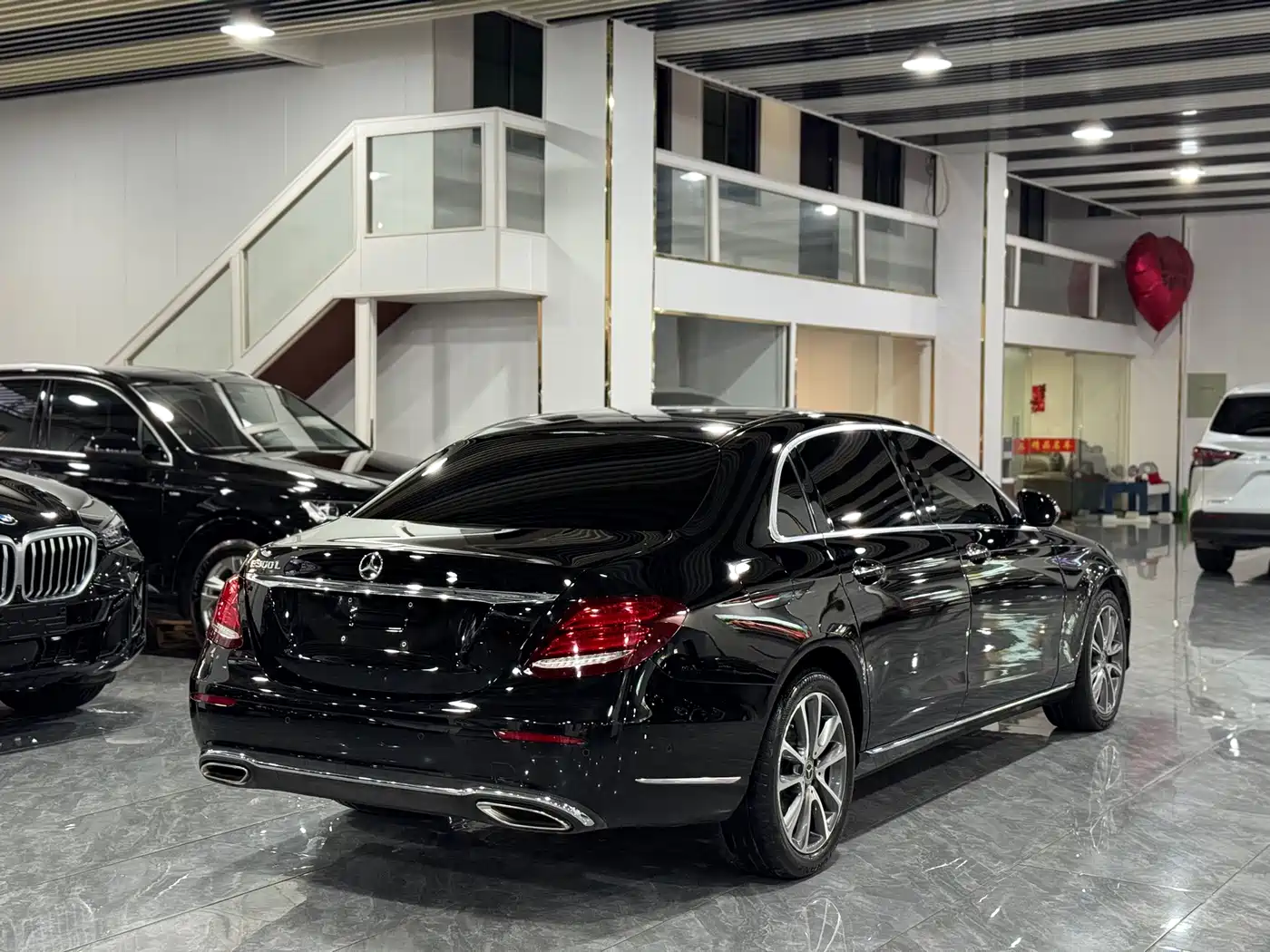 Mercedes-Benz E-Class 2019 E 300 L Fashion фото 13