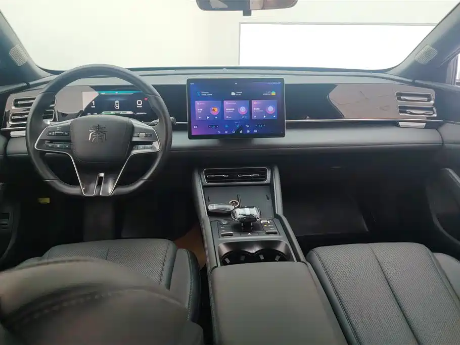 BYD Qin L 2024 DM-i 120KM Leading фото 12