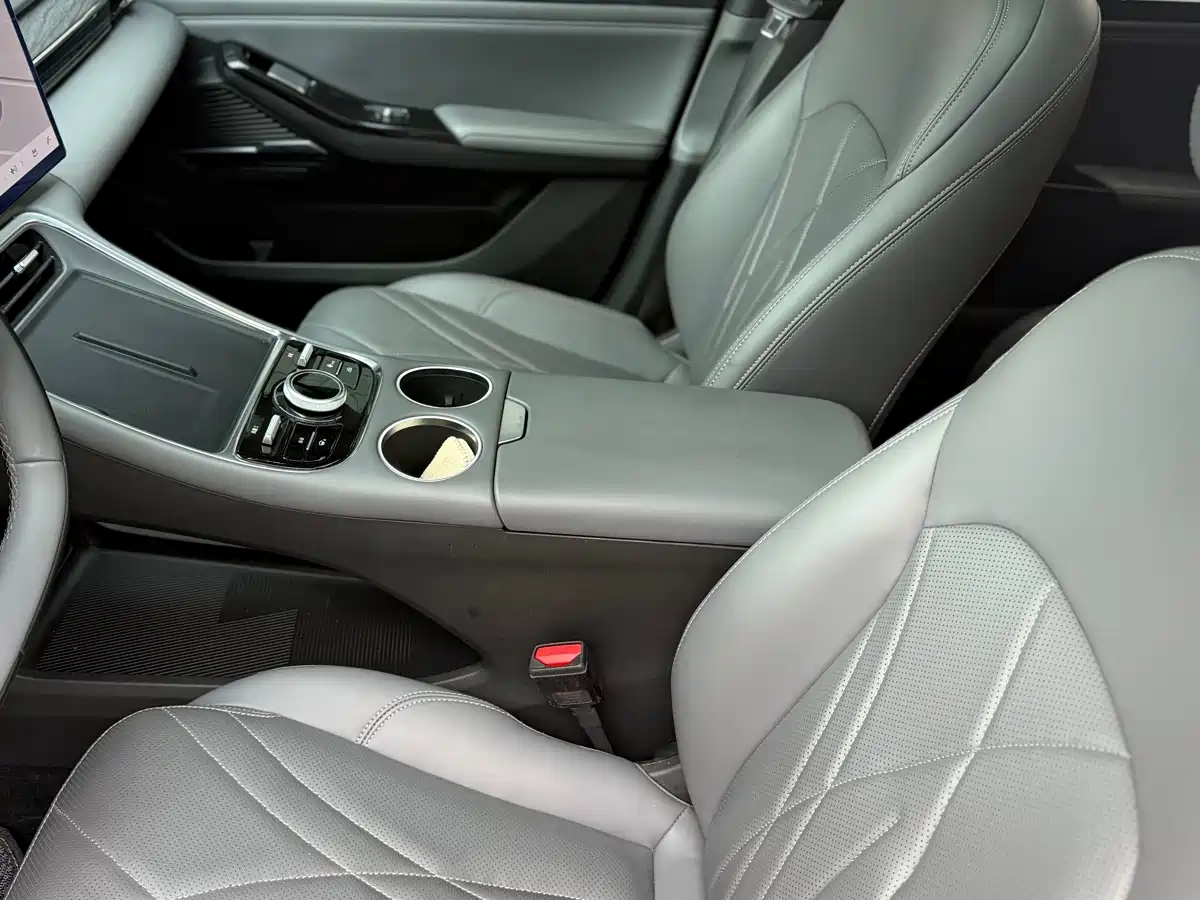 Geely Galaxy Galaxy L6 2025 2025 EM-i 140km Explorer+ Edition