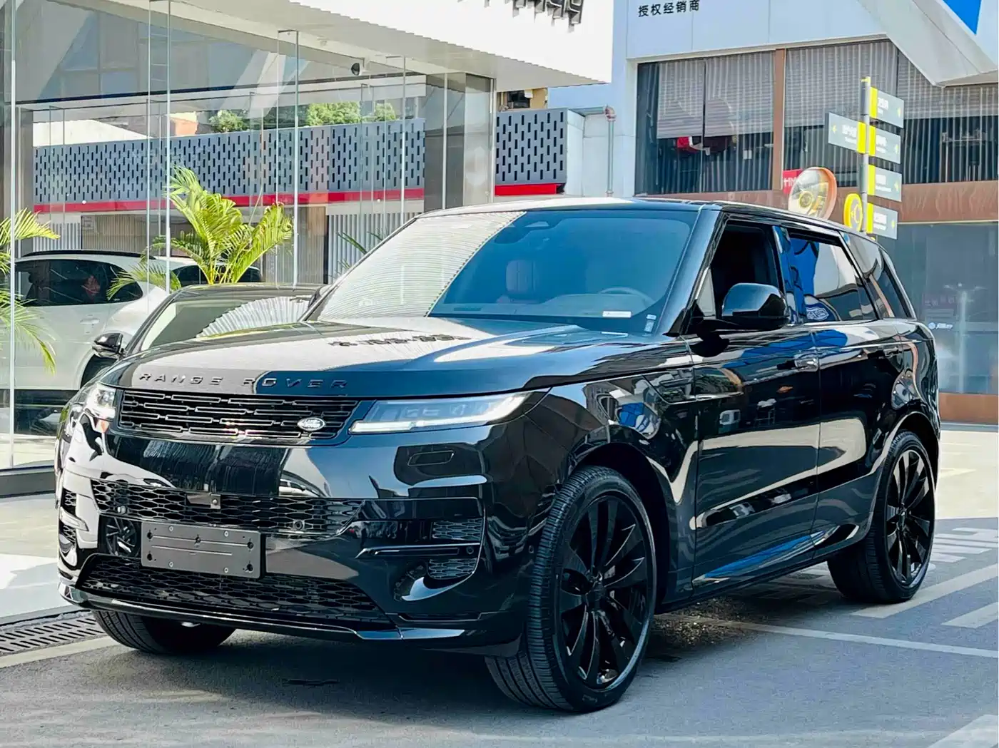 Land Rover Range Rover Sport, 2026