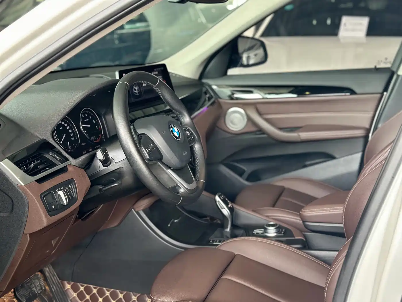 BMW X1 2021 sDrive20Li Fashion фото 9