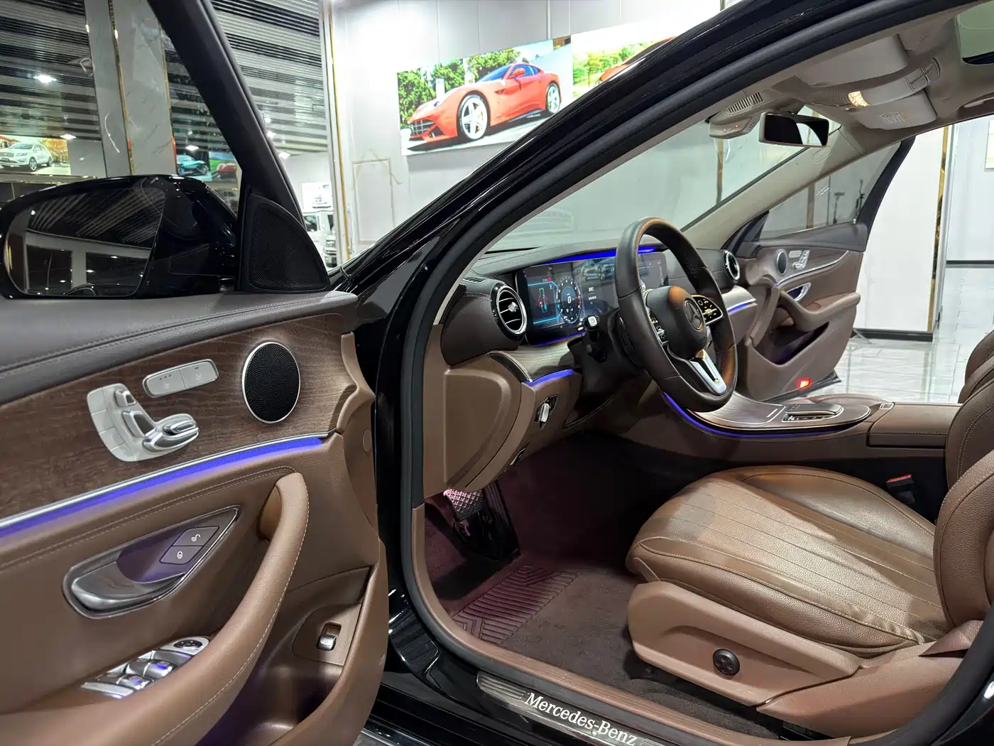 Mercedes-Benz E-Class 2019 E 300 L Fashion фото 4