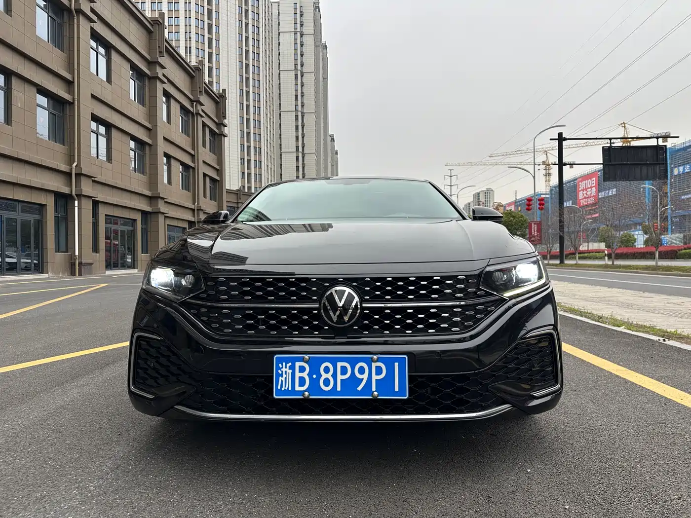 Volkswagen Passat 2023 Facelift 330TSI Starlight Elite Edition фото 2