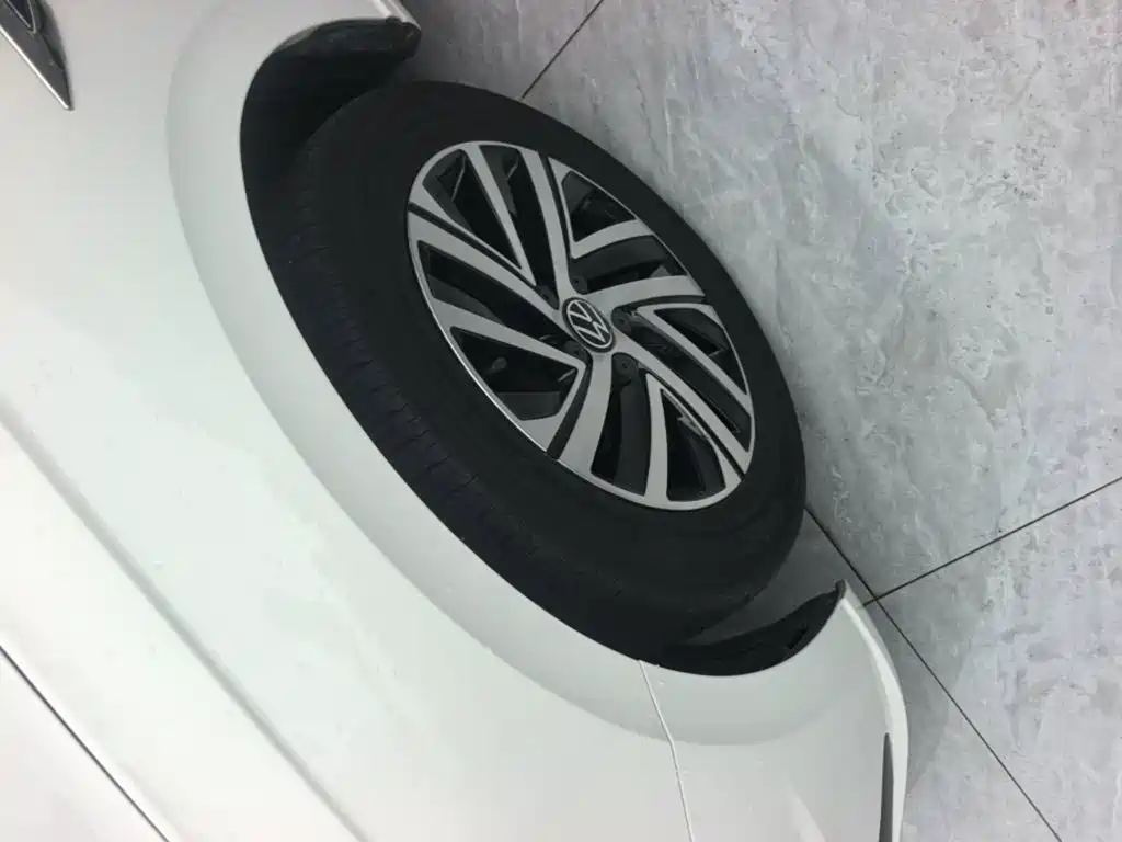 Фото 23 - Volkswagen Lavida