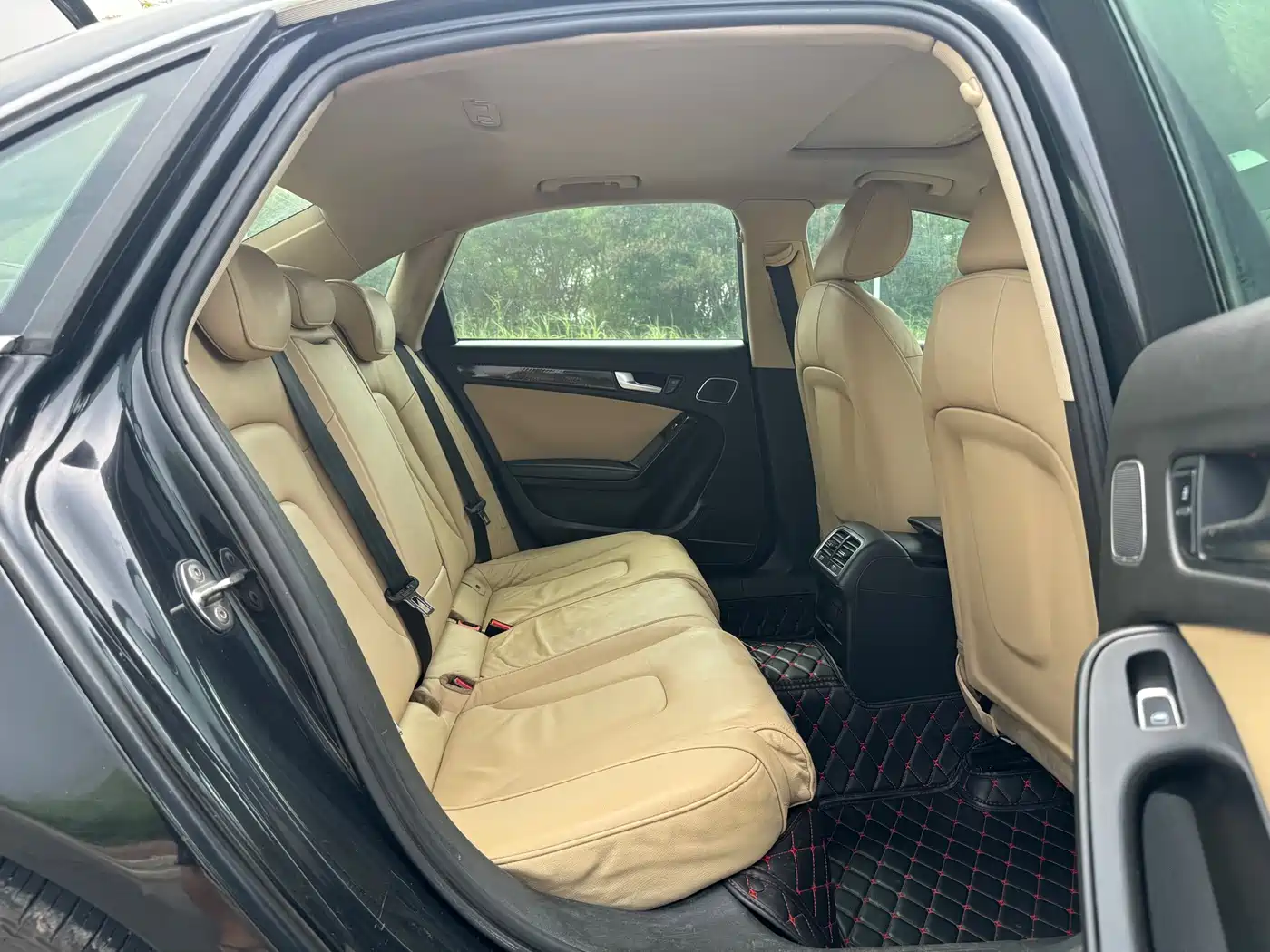 Audi A4L 2013 35 TFSI Automatic Standard фото 8
