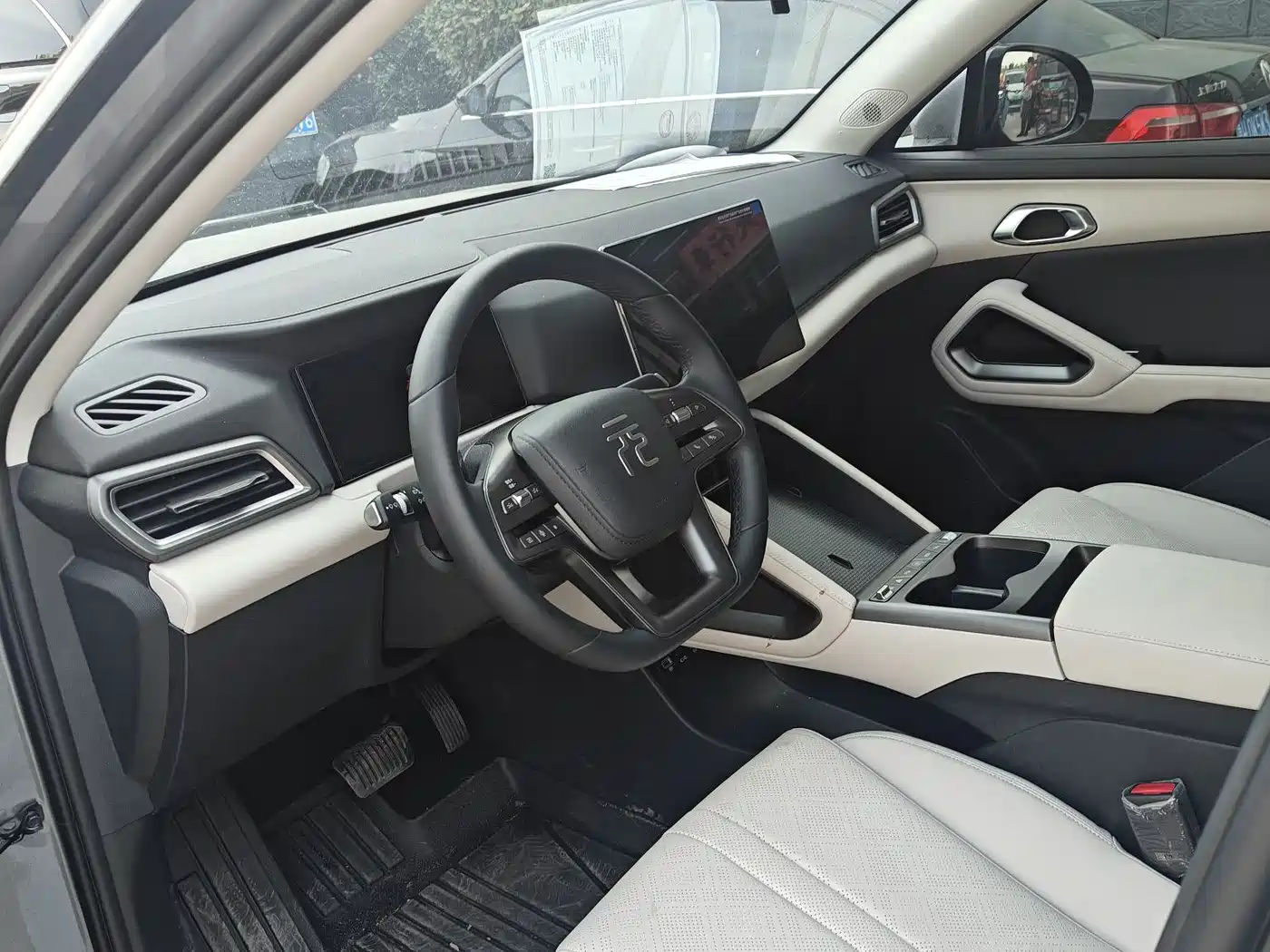 BYD Yuan UP 2025 Smart Drive Edition 401KM Vitality Version фото 4