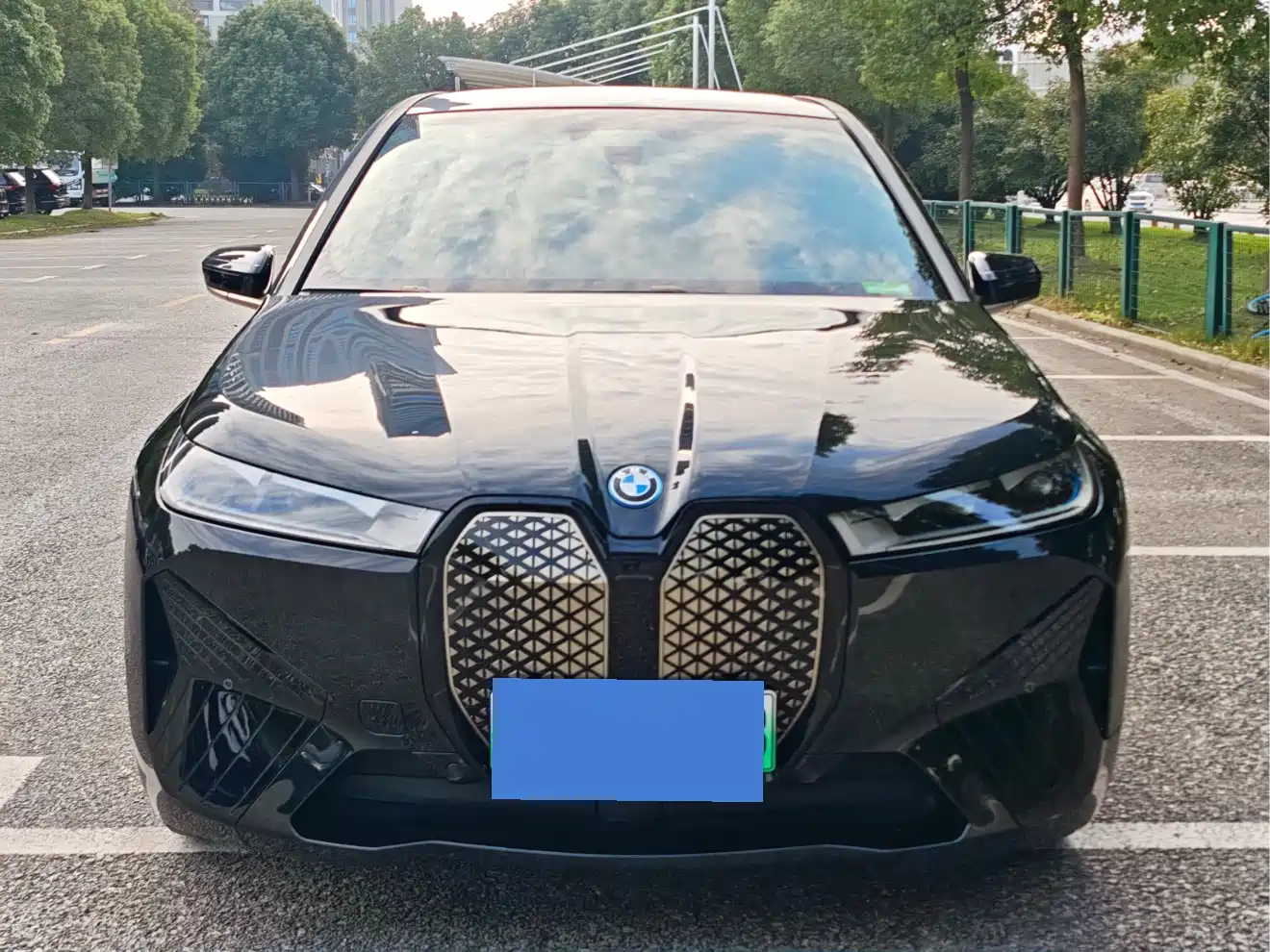 BMW iX 2022 xDrive40 фото 2