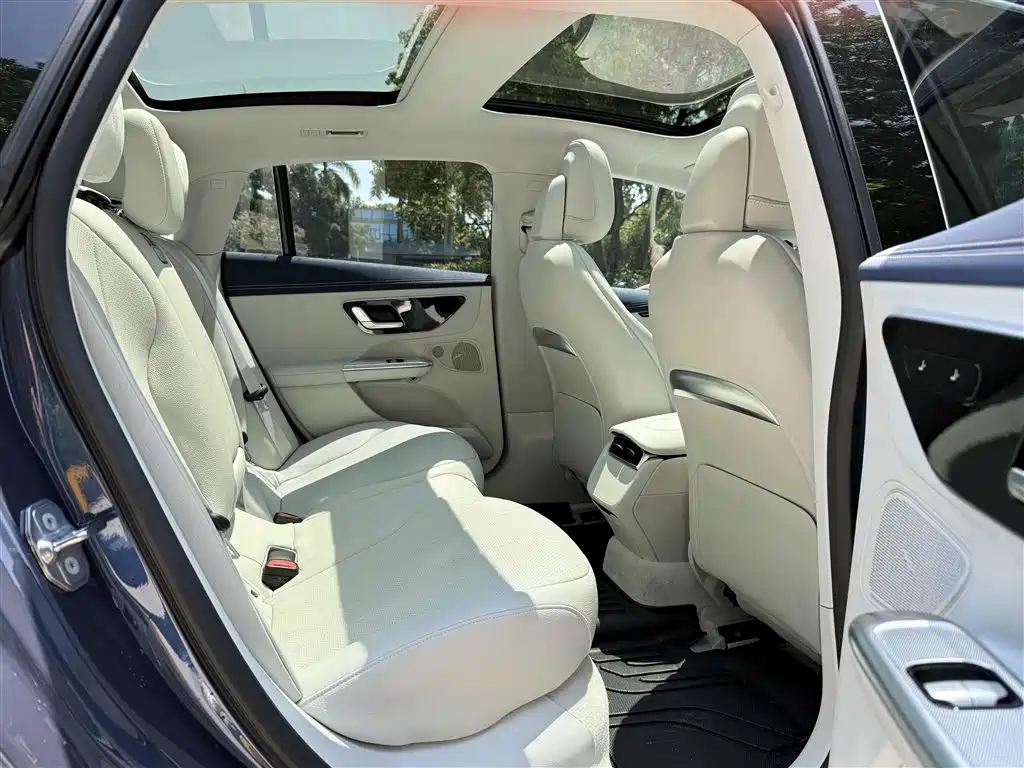Mercedes-Benz EQE 2022 350 Pioneer Edition фото 11