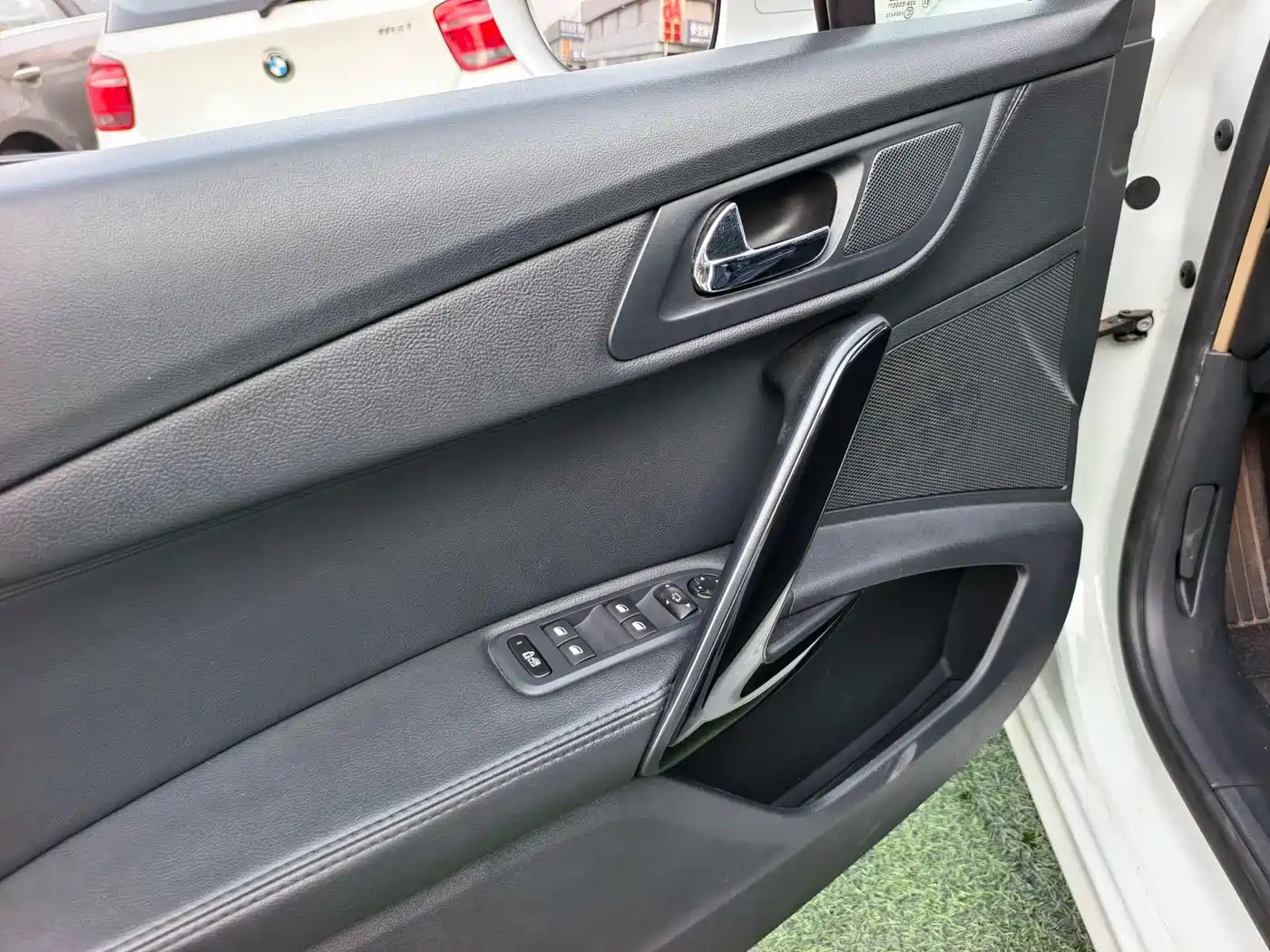 Peugeot 508 2012 2.3L Automatic Smart Edition фото 11