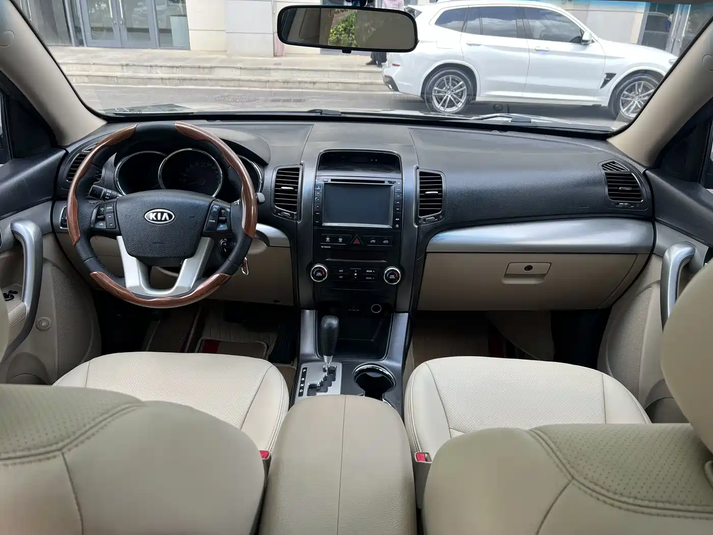 Kia Sorento 2012 2.2T Diesel Comfort Edition фото 5