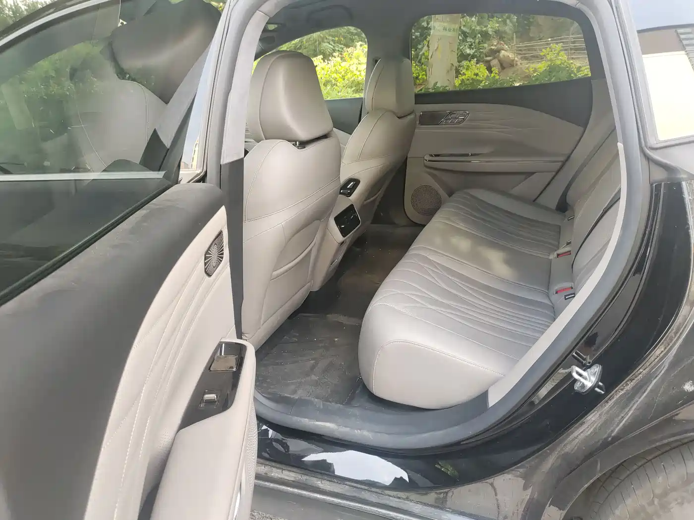 Geely Galaxy Galaxy Xingyao 8 2025 130km EM-P Starship Edition фото 5