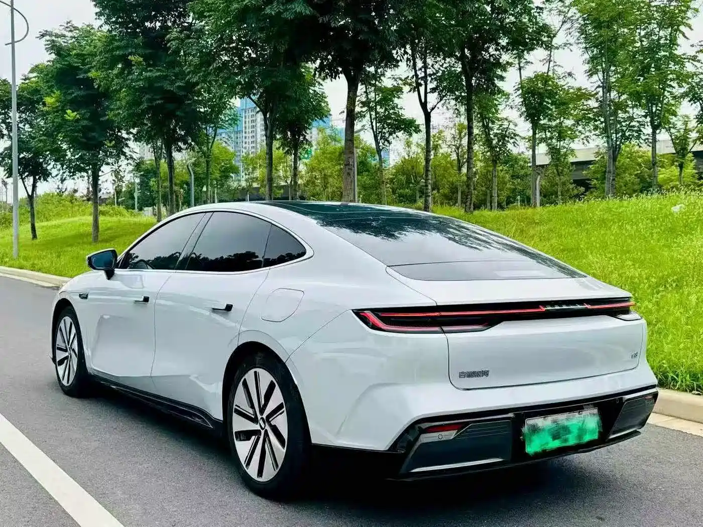 Geely Galaxy Galaxy E8 2024 2024 665km RWD Starship Voyager Edition