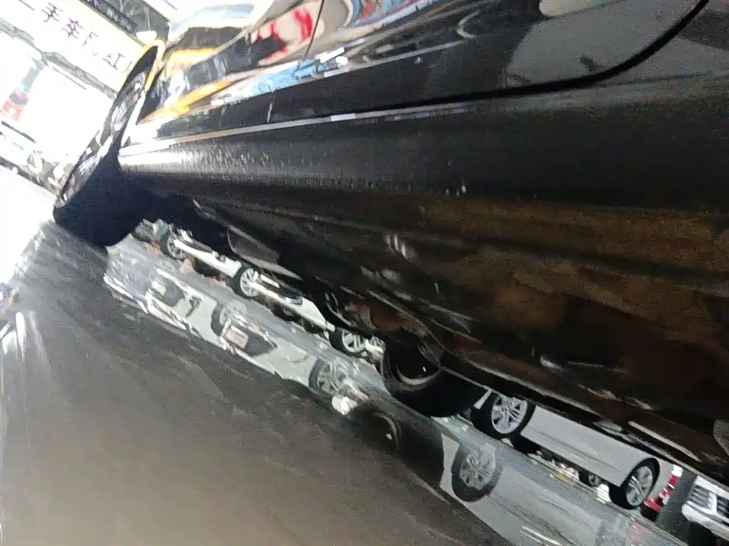 Škoda Rapid 2018 1.6L Automatic Comfort Edition фото 22