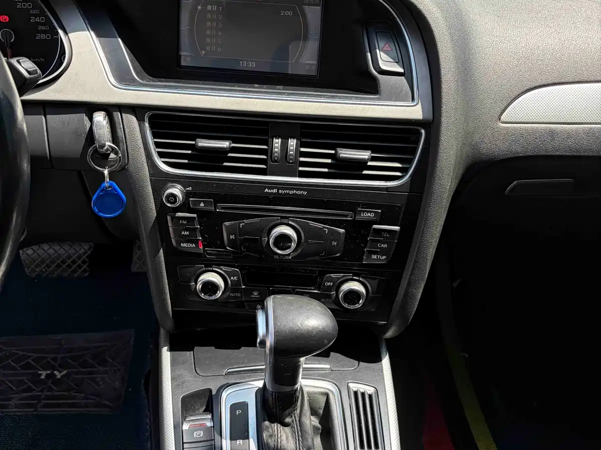 Audi A4L 2015 35 TFSI Auto Standard фото 14
