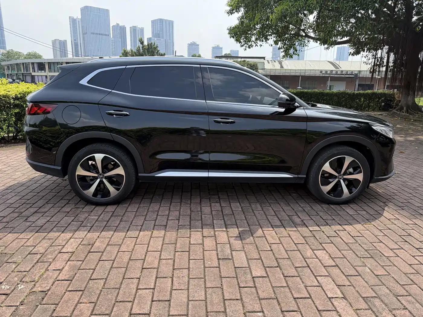 BYD Song PLUS PHEV 2021 EV Premium Model фото 9