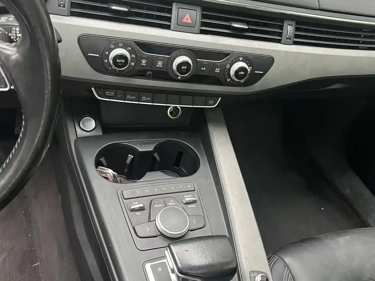 Audi A4L 2017 40 TFSI Progressive фото 7