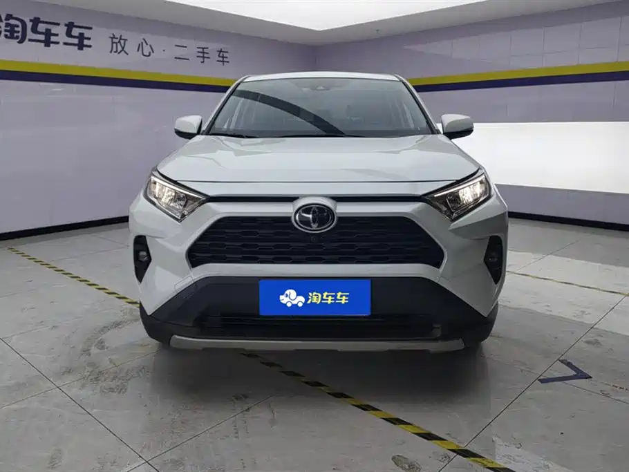 Toyota RAV4 Rongfang 2023 2.0L CVT 2WD Fashion Edition фото 2