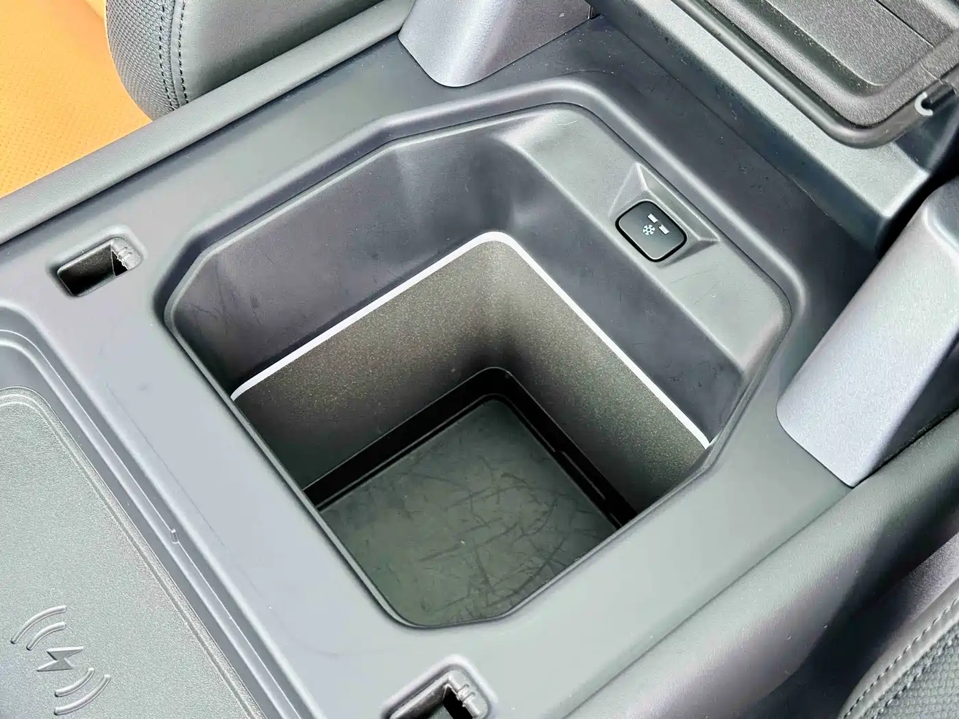 Land Rover Defender 2024 110 3.0T P400 X-DYNAMIC HSE фото 14