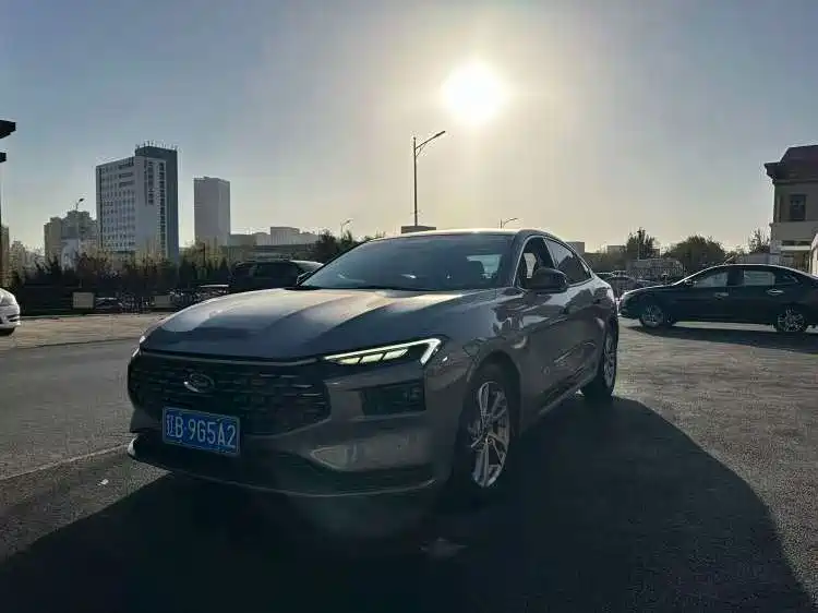  Ford Mondeo 2020 EcoBoost 200 Luxury