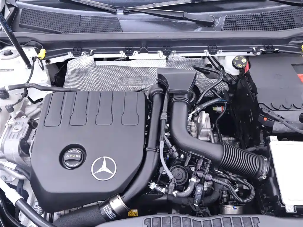 Mercedes-Benz A-Class 2022 Facelift III A 200 L Sport Sedan Fashion фото 23