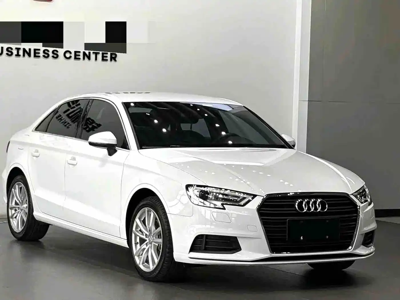 Audi A3 2017 Limousine 35 TFSI Progressive фото 2